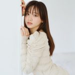 元テレビ東京アナウンサー・森香澄、講談社の「with online」にて＜初・美ボディ&素顔＞披露！　さらに初めての連載が決定！