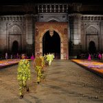 【DIOR】2023年フォール コレクションの舞台装飾、壮大なトーランのサヴォワールフェール