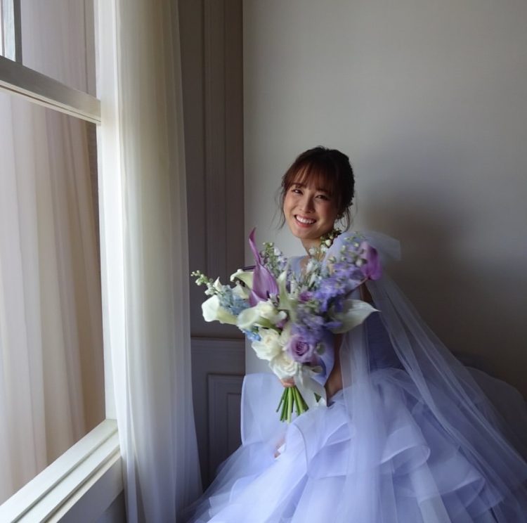 大友花恋ドレス姿