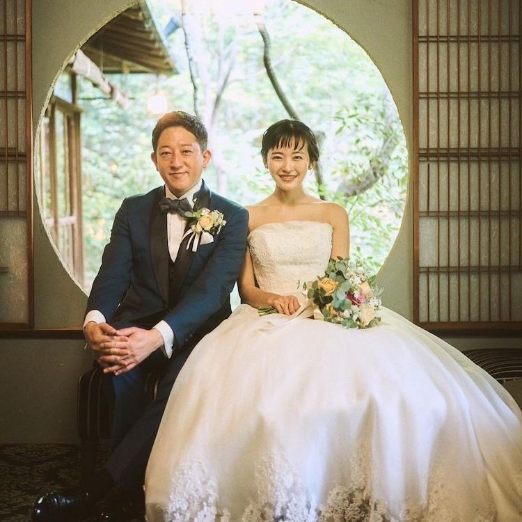 サウナ婚】サバンナ高橋茂雄さんと結婚した俳優の清水みさとさんが