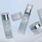 9月13日OPEN「＠cosme STORE／MiSUGIなんばウォーク店」にて、肌遺伝子検査キット「MY SKIN ID」、今と未来の美肌を育むスキンケアブランド「アダート」を販売