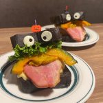 京都発クラフトフライドチキン専門店が、10月限定ハロウィンバージョン「かぼちゃベーコンチーズバーガー」を限定発売！！