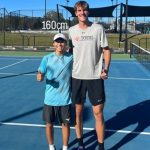 身長200㎝の選手が活躍する世界トップのテニス界　160㎝で世界へ挑戦するプロテニスプレーヤー松田龍樹選手とノアインドアステージが契約締結