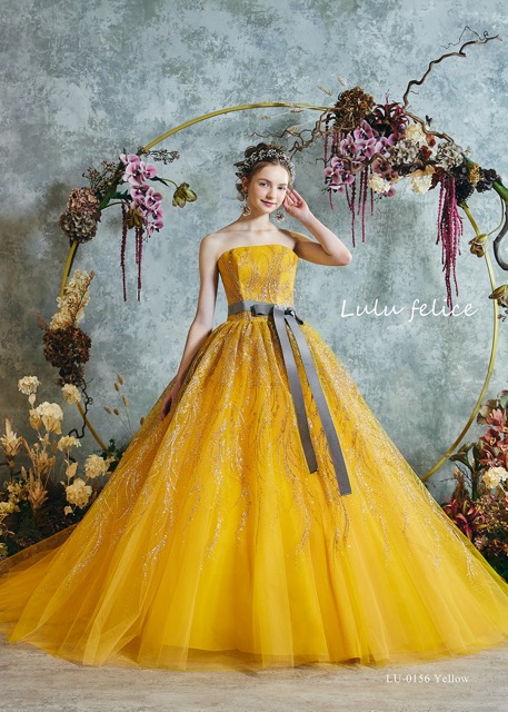 2023年 フォクシー 定価8.8万 ルミ プリーツドレス　43875 イエロー 2023年 フォクシー 定価8.8万 ルミ プリーツドレス 43875