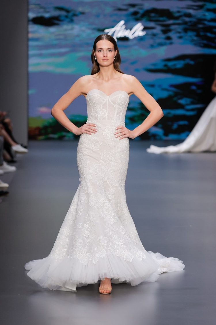 BARCELONA BRIDAL FASHION WEEK2024】ALLURE BRIDALSドレス