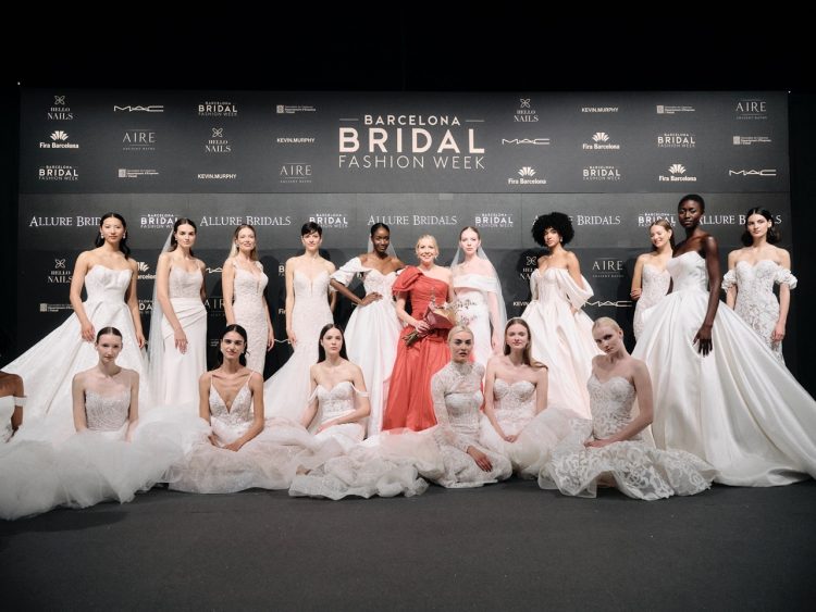 新品✨マリリンムーン　2024 タフタラッフルディティールドレス 4way dscf1809_leotornev（大）-