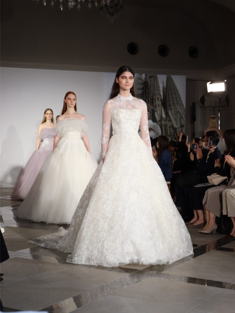 クラウディア ウェディングドレス VERY KURAUDIA 🏷VK-0248 ケミカルレース風のチュールレースで 高級感