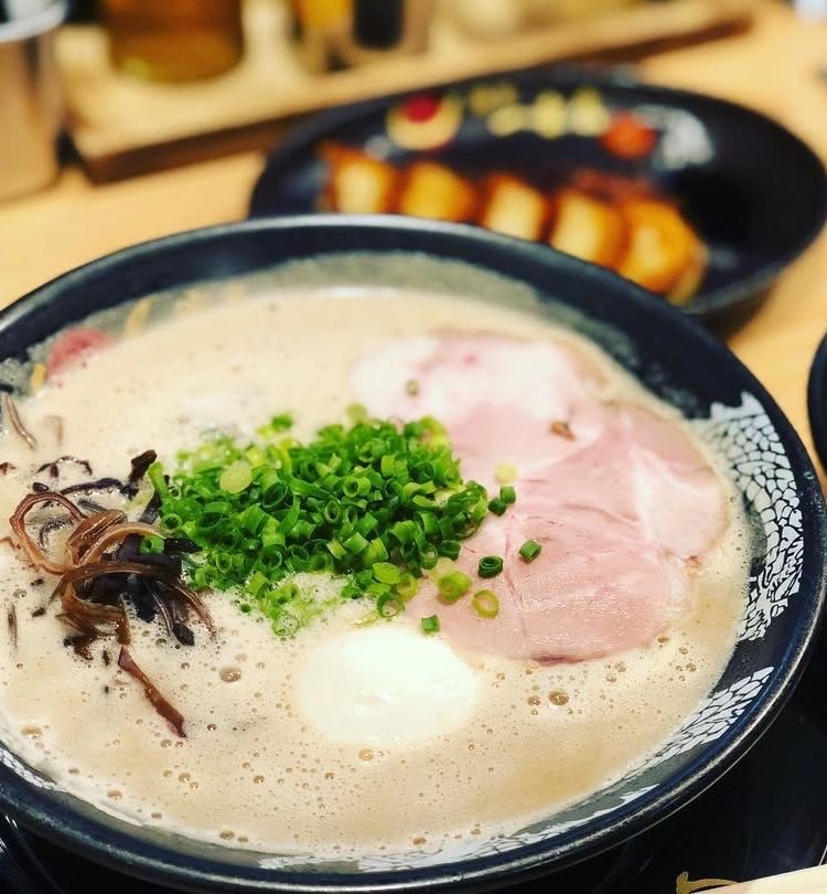大阪 豚骨ラーメン