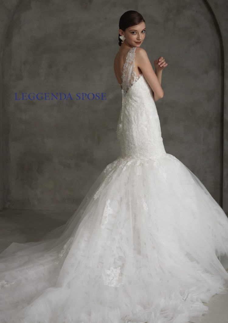 専用　LEGGENDA SPOSE ウェディングドレス LEGGENDA SPOSE 2023 Spring-Summer . No:LS＋20301 Color:OW
