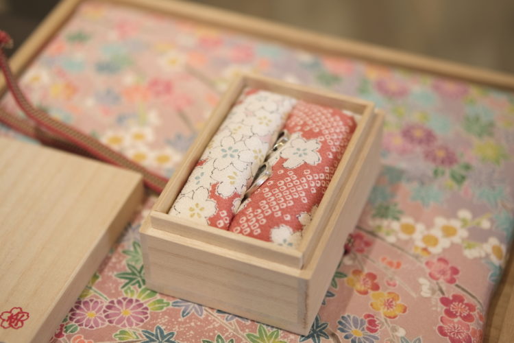 杢目金屋