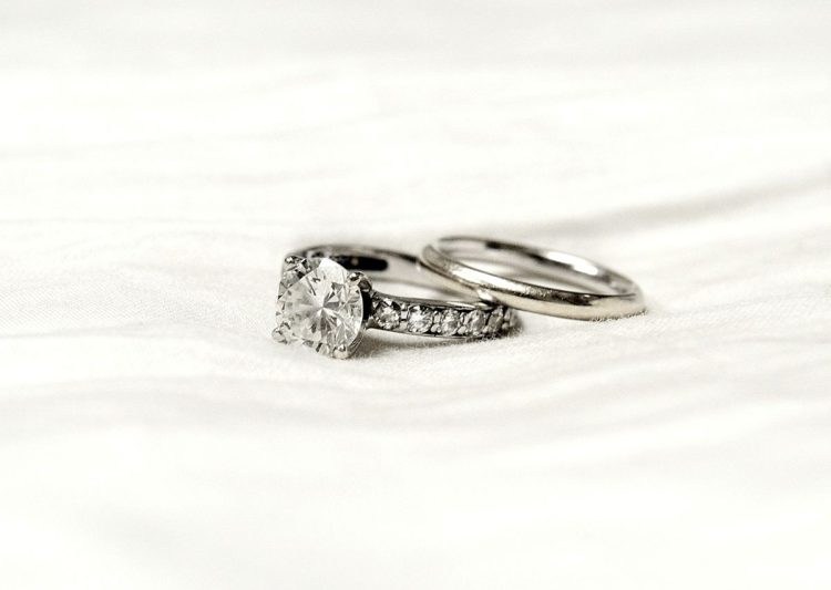 婚約指輪 買う前に