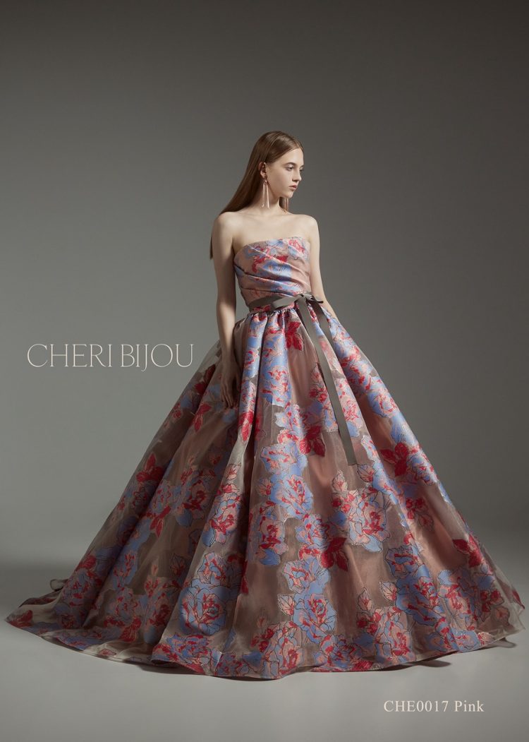 韓国テイストの新ブランドCHERI BIJOUウェディングドレス