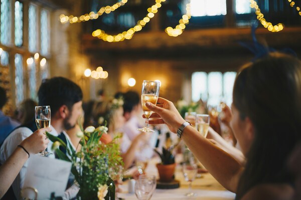 結婚式出会い