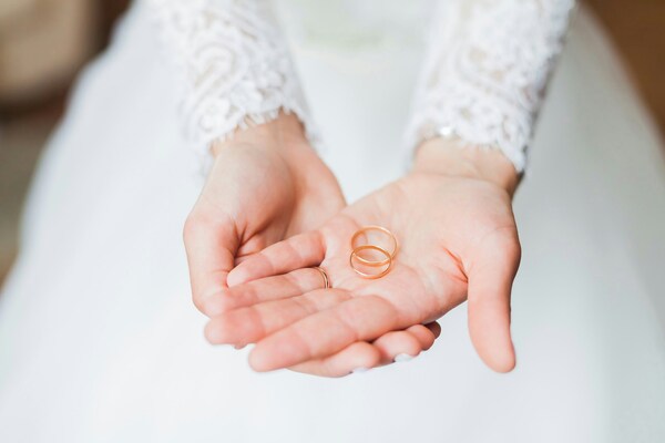 年の差婚