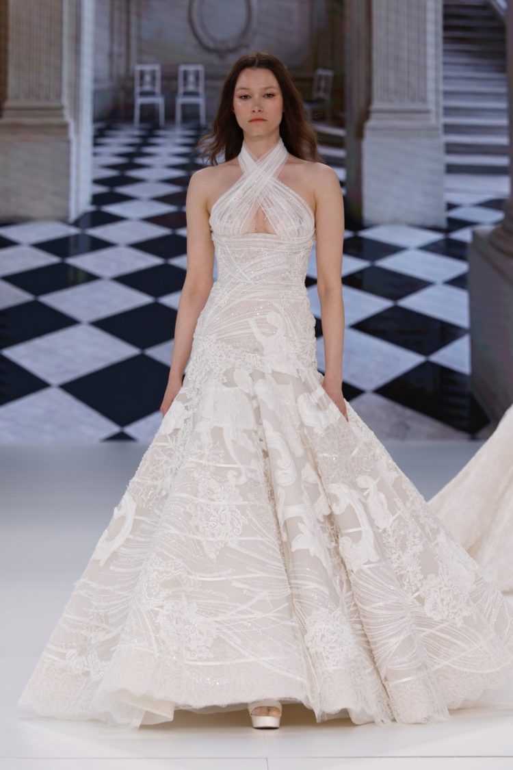 【BBFW2025】Yolancris（ヨーランクリス）ドレスショー ブライダルコレクション「Paradoxe」