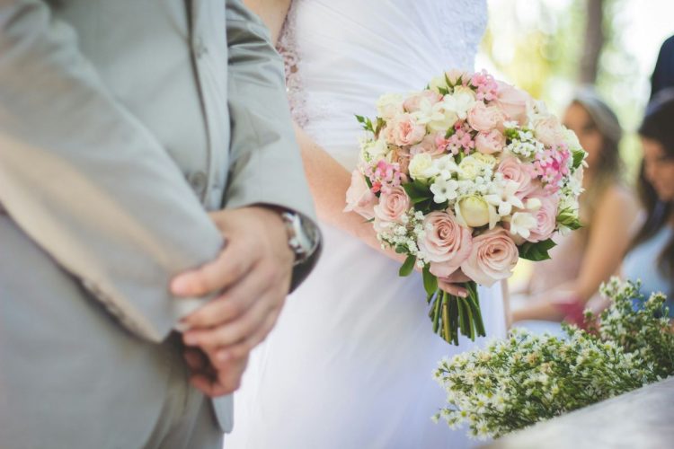 結婚式当日 すること