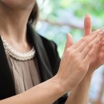 結婚式に出席する叔母の服装マナー｜NG例＆おすすめコーデ