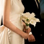【結婚式当日の流れ】タイムスケジュールやすることを完全解説！起床〜披露宴・二次会まで