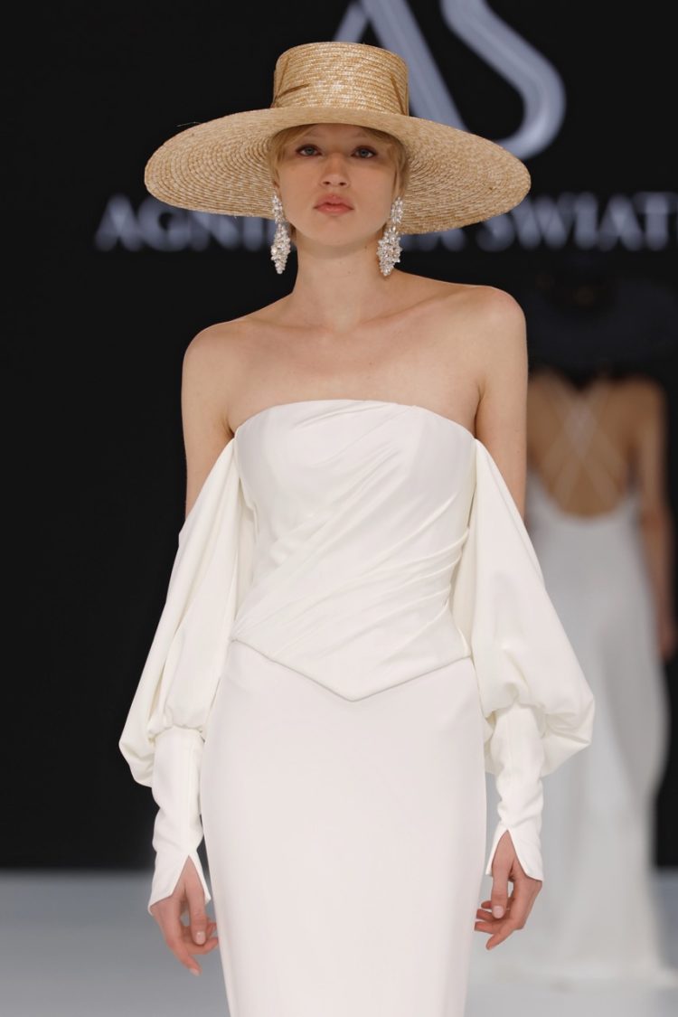 【BBFW2025】Agnieszka Światły(アグニェシュカ・シュヴィアトリィ)