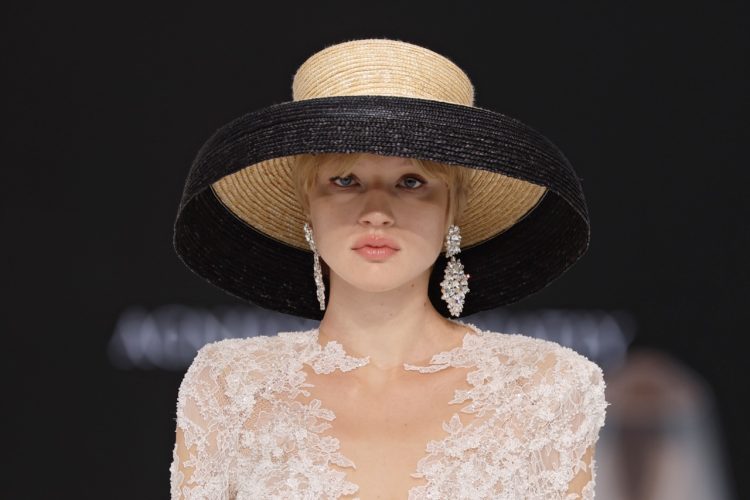 【BBFW2025】Agnieszka Światły（アグニェシュカ・シュヴィアトリィ）
