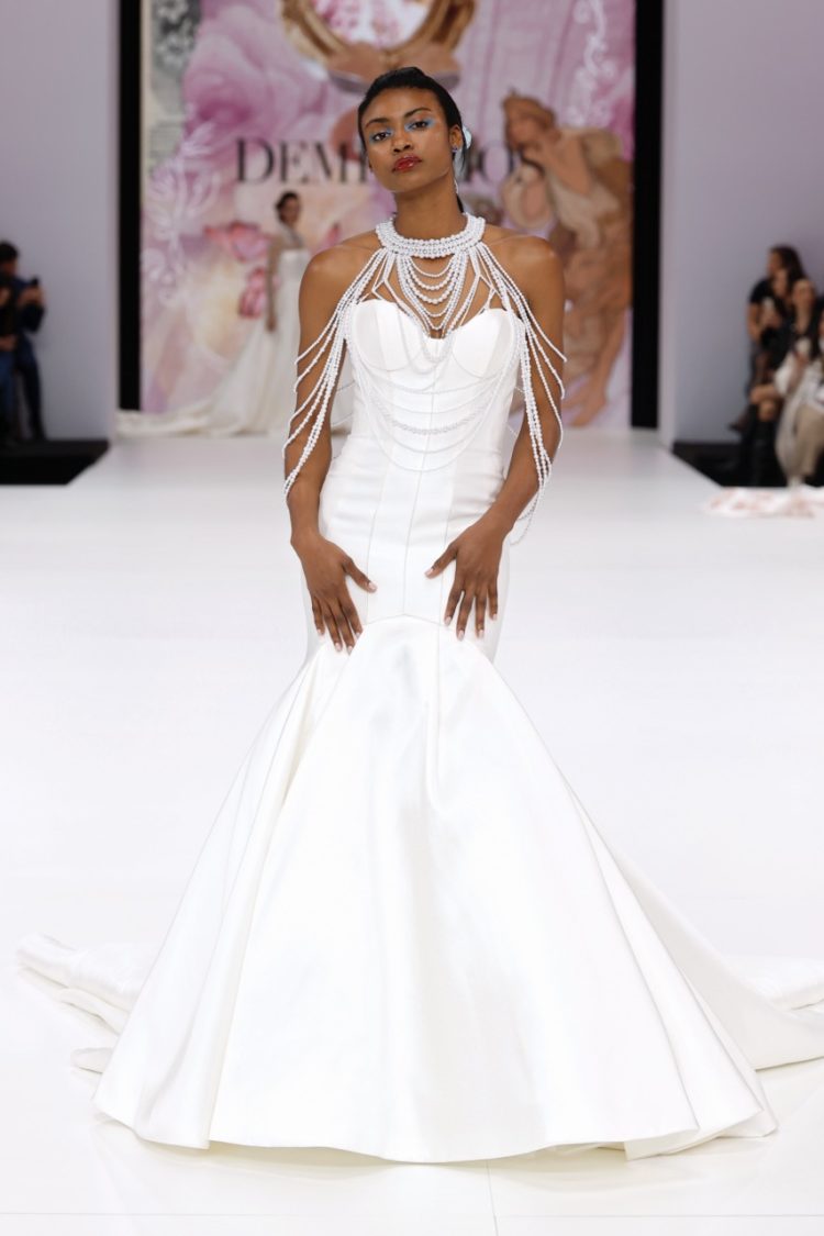 【BBFW2025】DEMETRIOSドレスショー