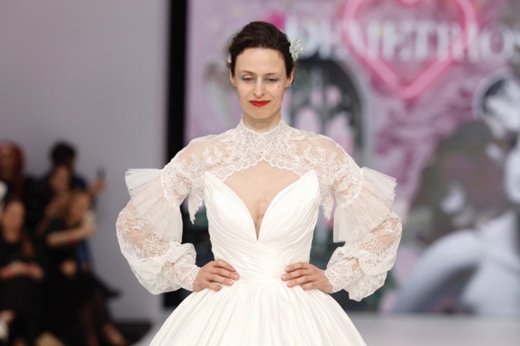 【BBFW2025】DEMETRIOSドレスショー