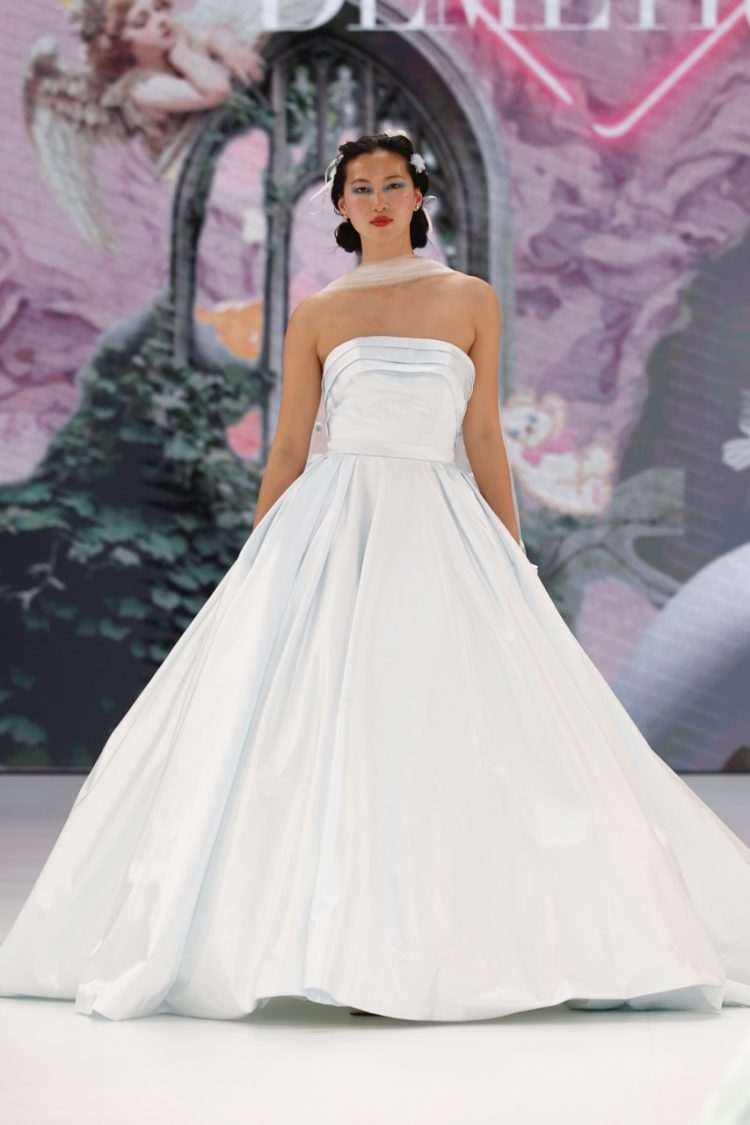 【BBFW2025】DEMETRIOSドレスショー