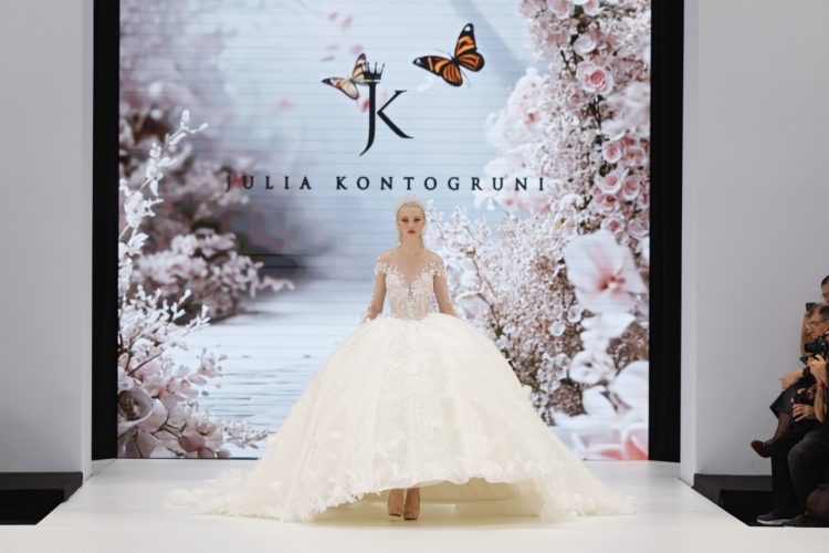 【BBFW2025】Julia Kontogruni(ジュリア・コントグルニ)ドレスショー