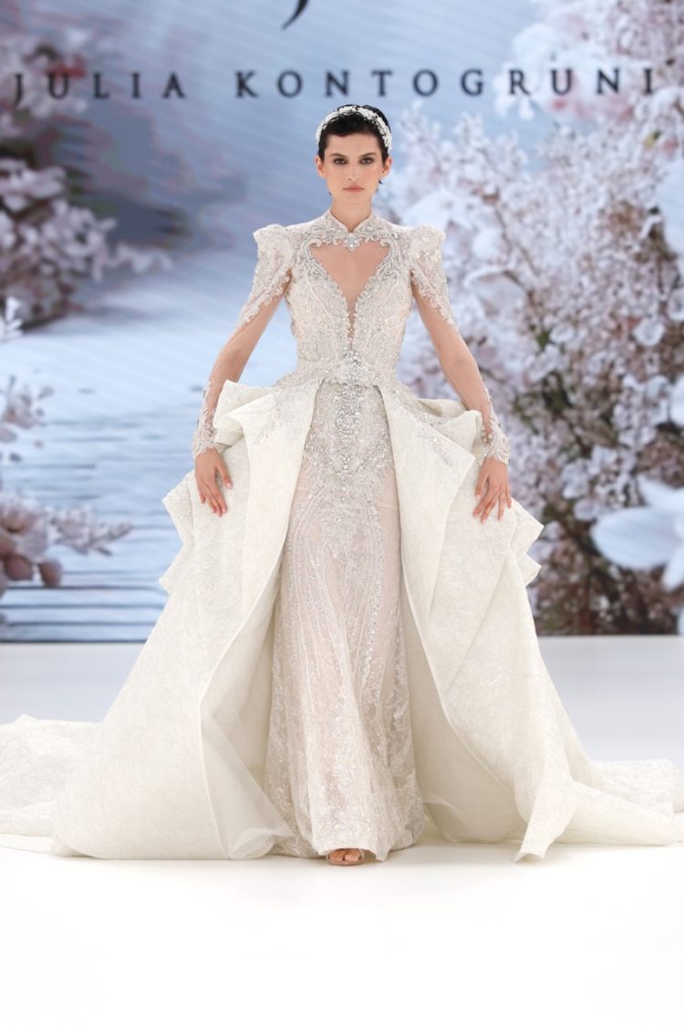 【BBFW2025】Julia Kontogruni(ジュリア・コントグルニ)ドレスショー