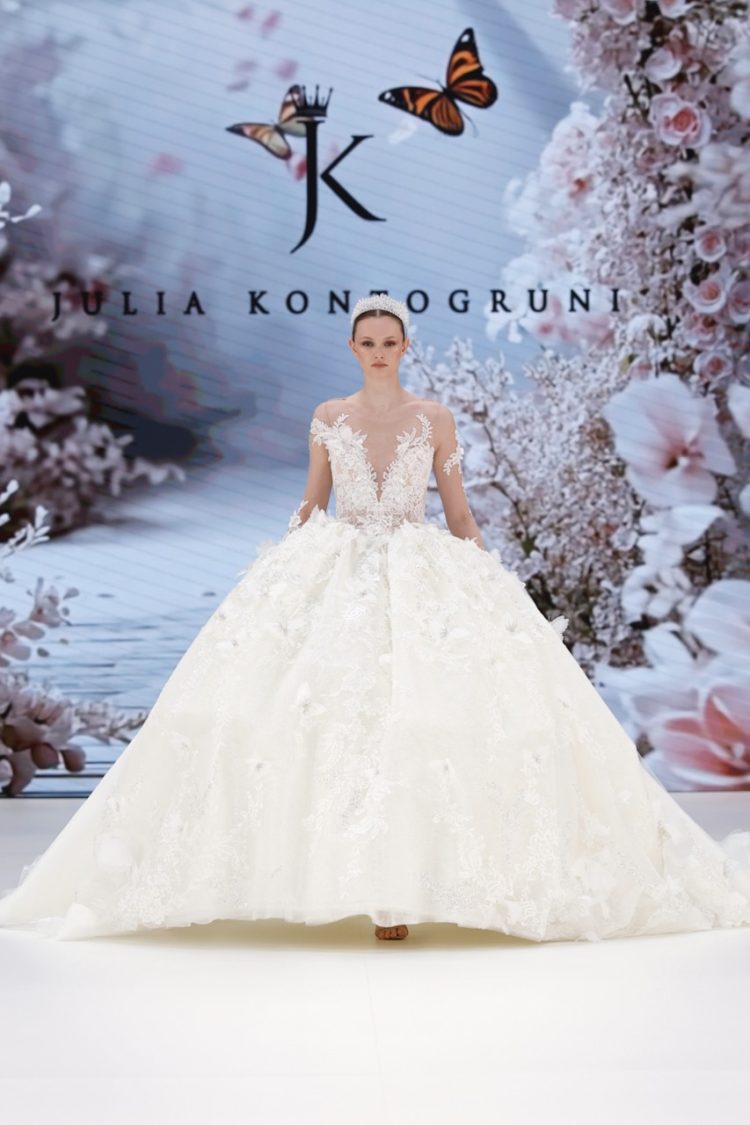 【BBFW2025】Julia Kontogruni（ジュリア・コントグルニ）ドレスショー
