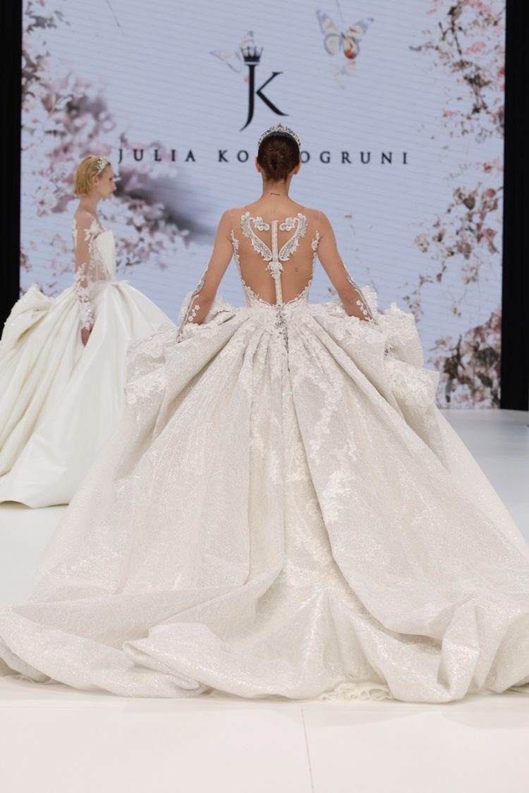 【BBFW2025】Julia Kontogruni（ジュリア・コントグルニ）ドレスショー