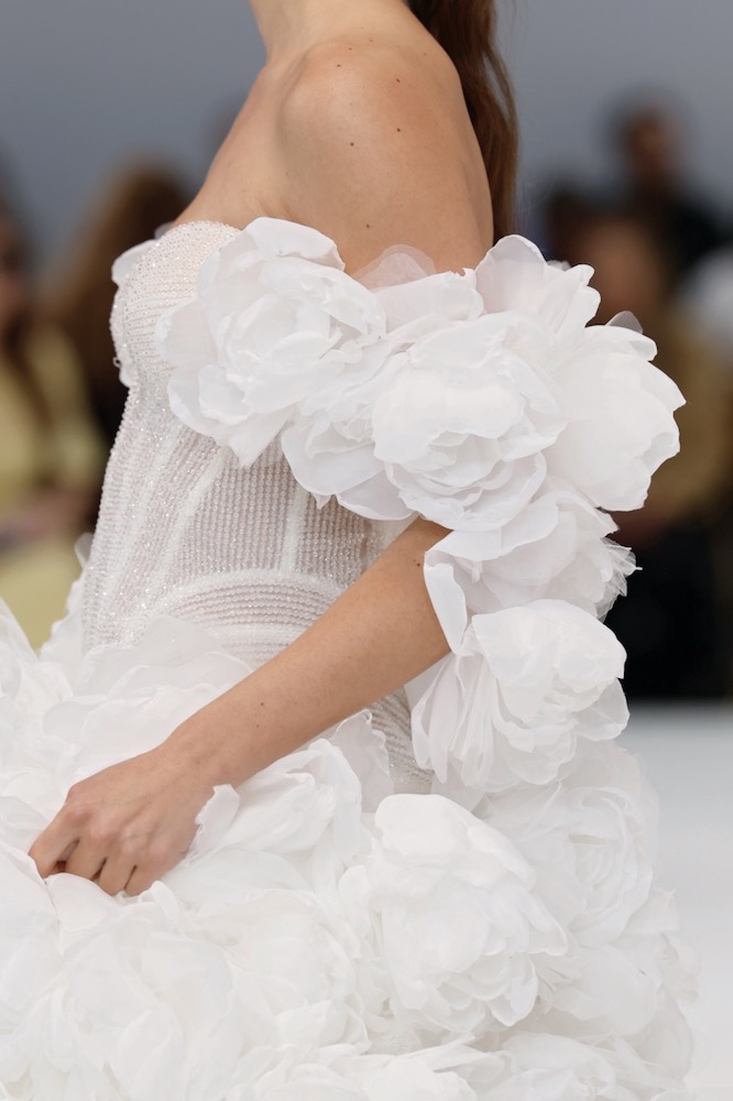 【BBFW2025】Yuliia Lobachóva Couture（ユリヤ・ロバチョヴァ クチュール）