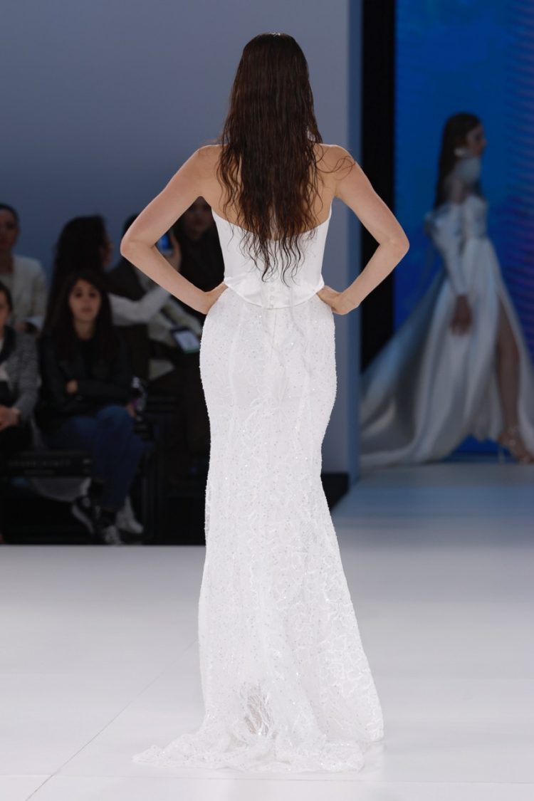 【BBFW2025】SERRAVALLE（セッラヴァッレ）ドレスショー