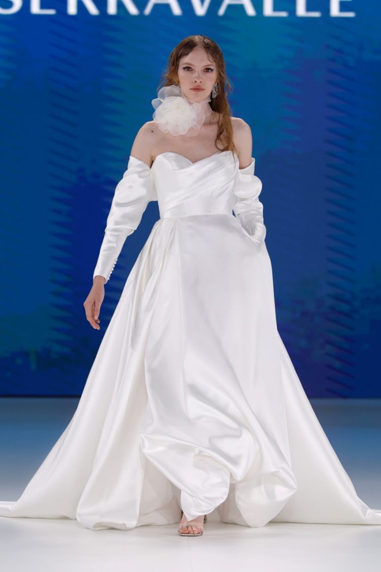 【BBFW2025】SERRAVALLE（セッラヴァッレ）ドレスショー