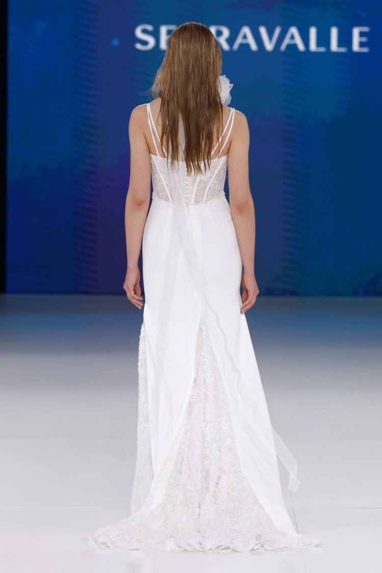 【BBFW2025】SERRAVALLE（セッラヴァッレ）ドレスショー