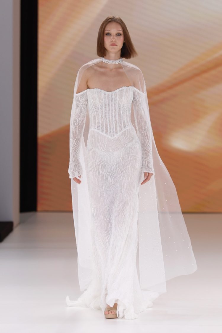 BBFW2025 TINA VALERDIドレスショー