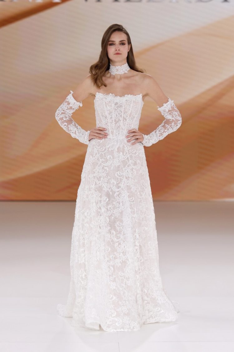 BBFW2025　TINA VALERDIドレスショー