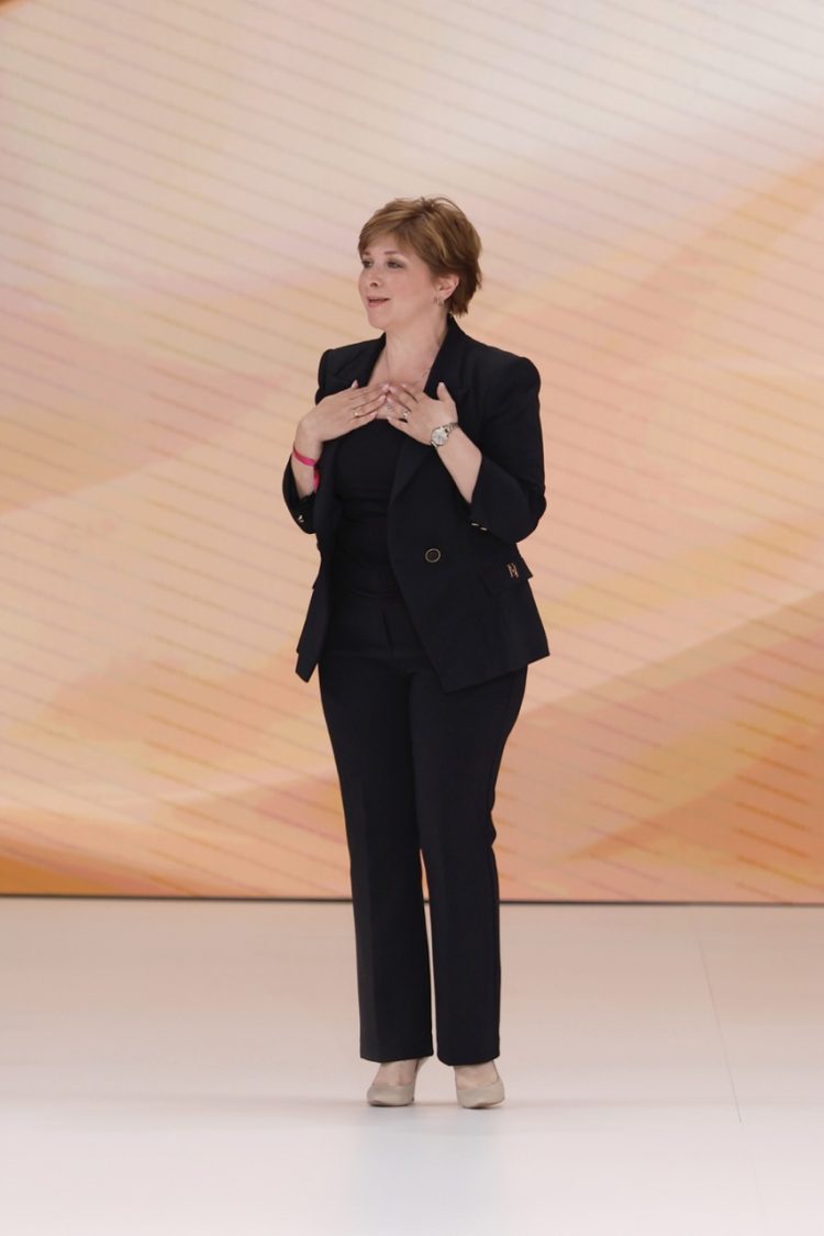 BBFW2025 TINA VALERDIドレスショー