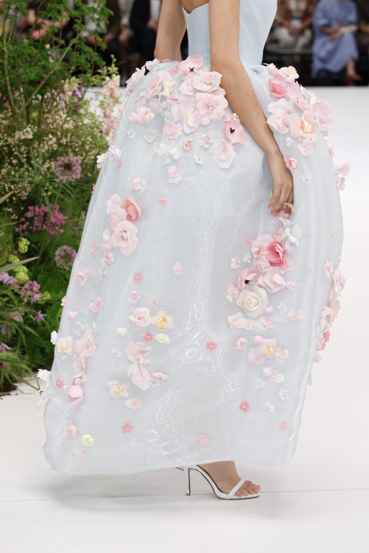 【BBFW2025】Wang Fengドレスショー
