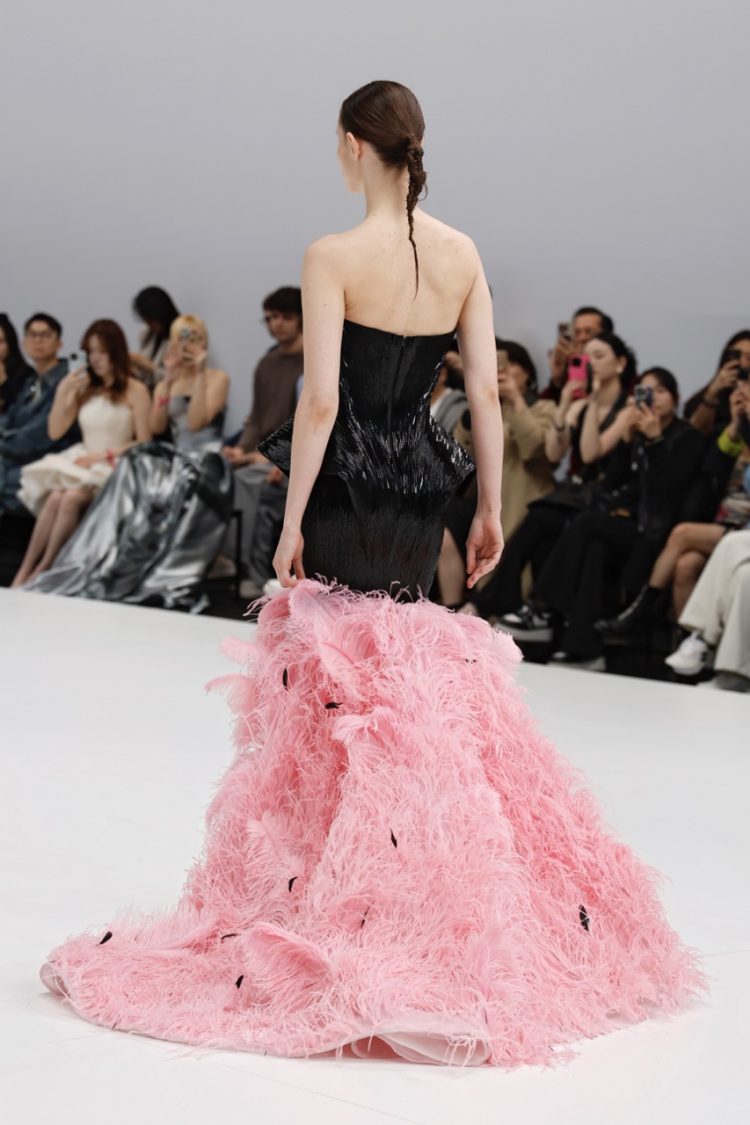【BBFW2025】Wang Fengドレスショー
