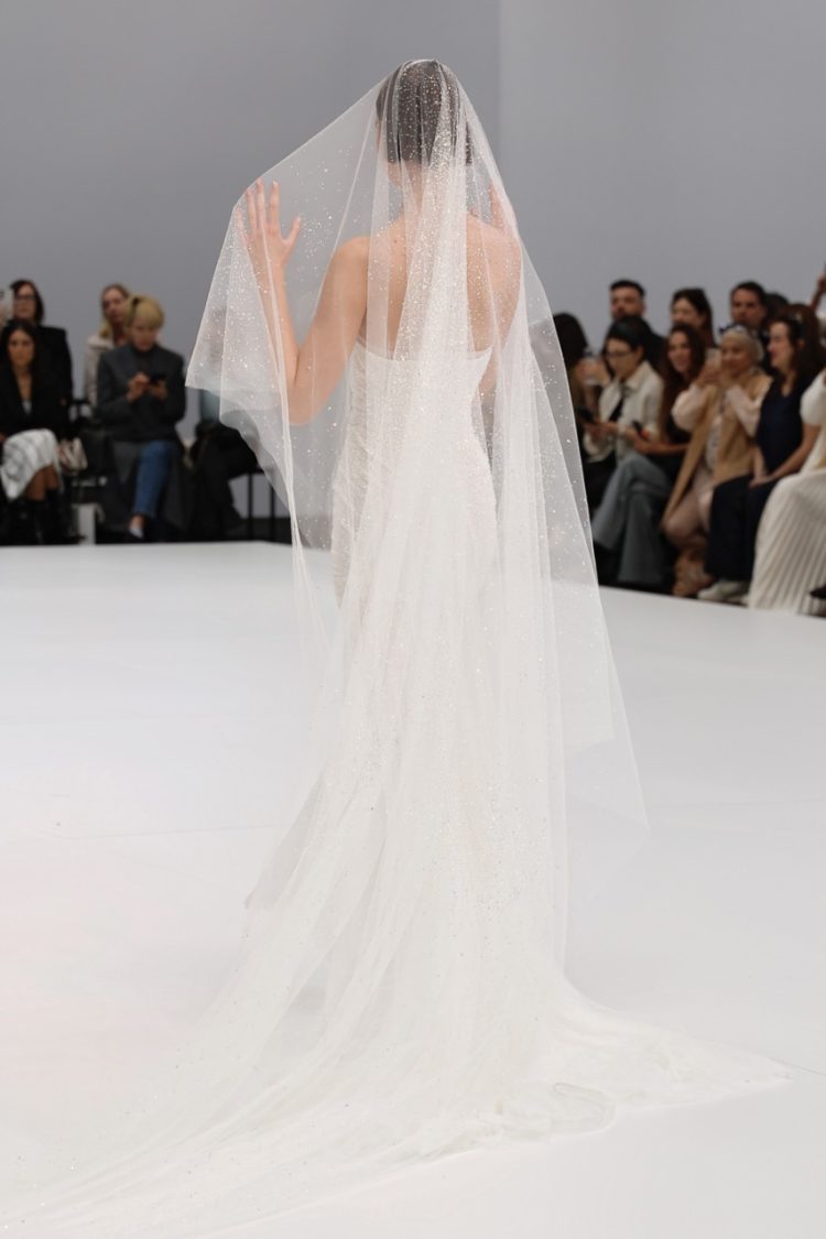【BBFW2025】Wang Fengドレスショー