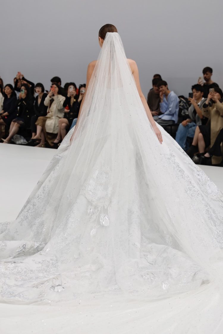 【BBFW2025】Wang Fengドレスショー