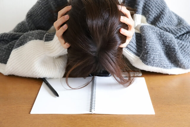 結婚式 親 呼ばない