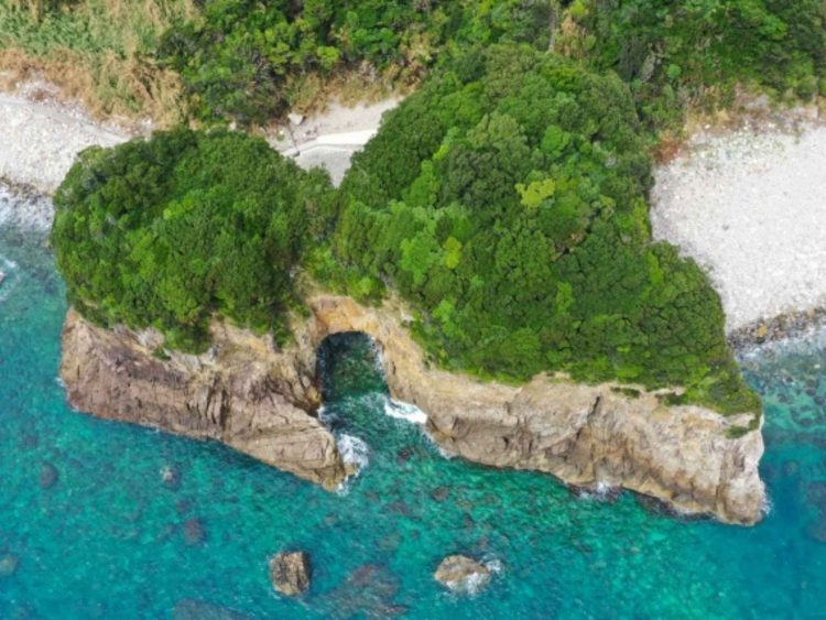高知 避暑地 白山洞門 絶景