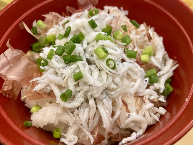 しらす丼