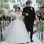 【バチェラーで話題に】休井美郷さんが結婚式を報告｜レトロなウェディングフォト＆結婚発表コメント全文まとめ