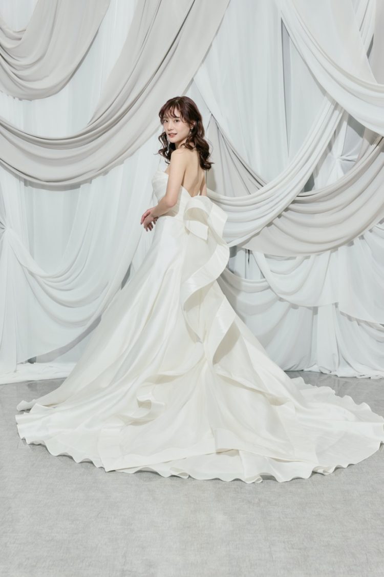 ブライダリウムミュー ドレス カリヨン