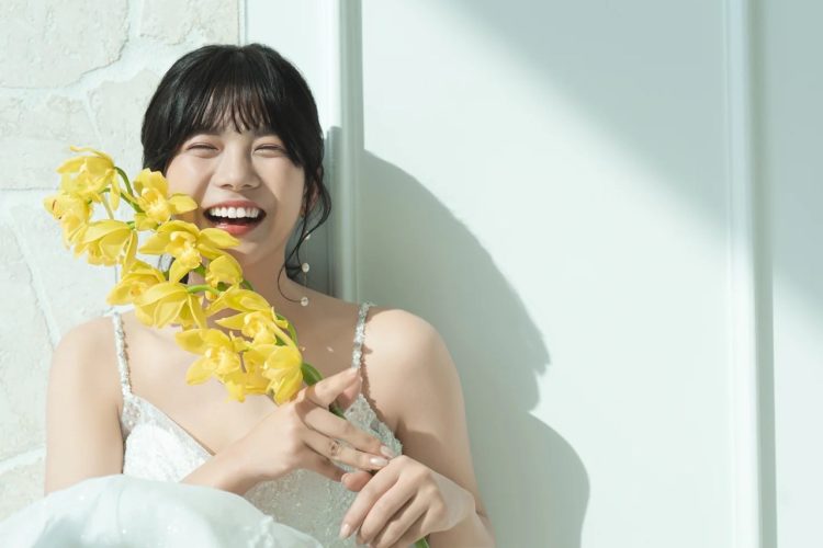 朝日ななみさんウェディングドレス姿