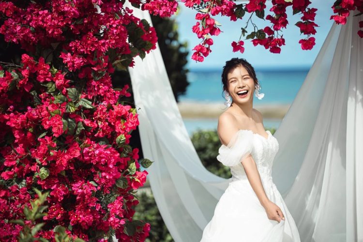 朝日ななみさんウェディングドレス姿