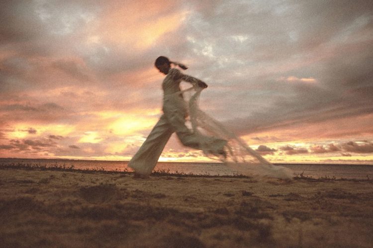 朝日ななみさんウェディングドレス姿